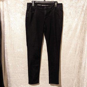 EUC Old Navy Black Mid Rise Super Skinny Jeans